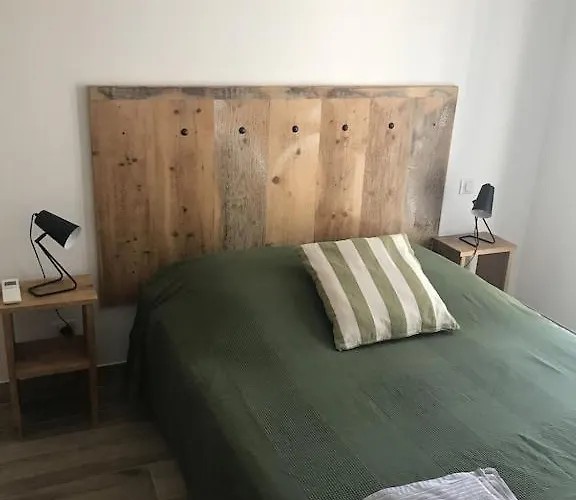 Agliastru A 900m De La De Lozari Prázdninový dům