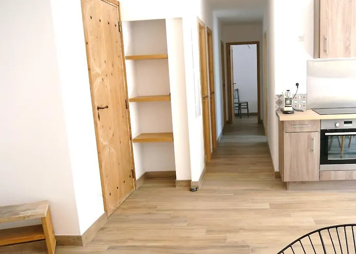 Agliastru A 900m De La De Lozari *